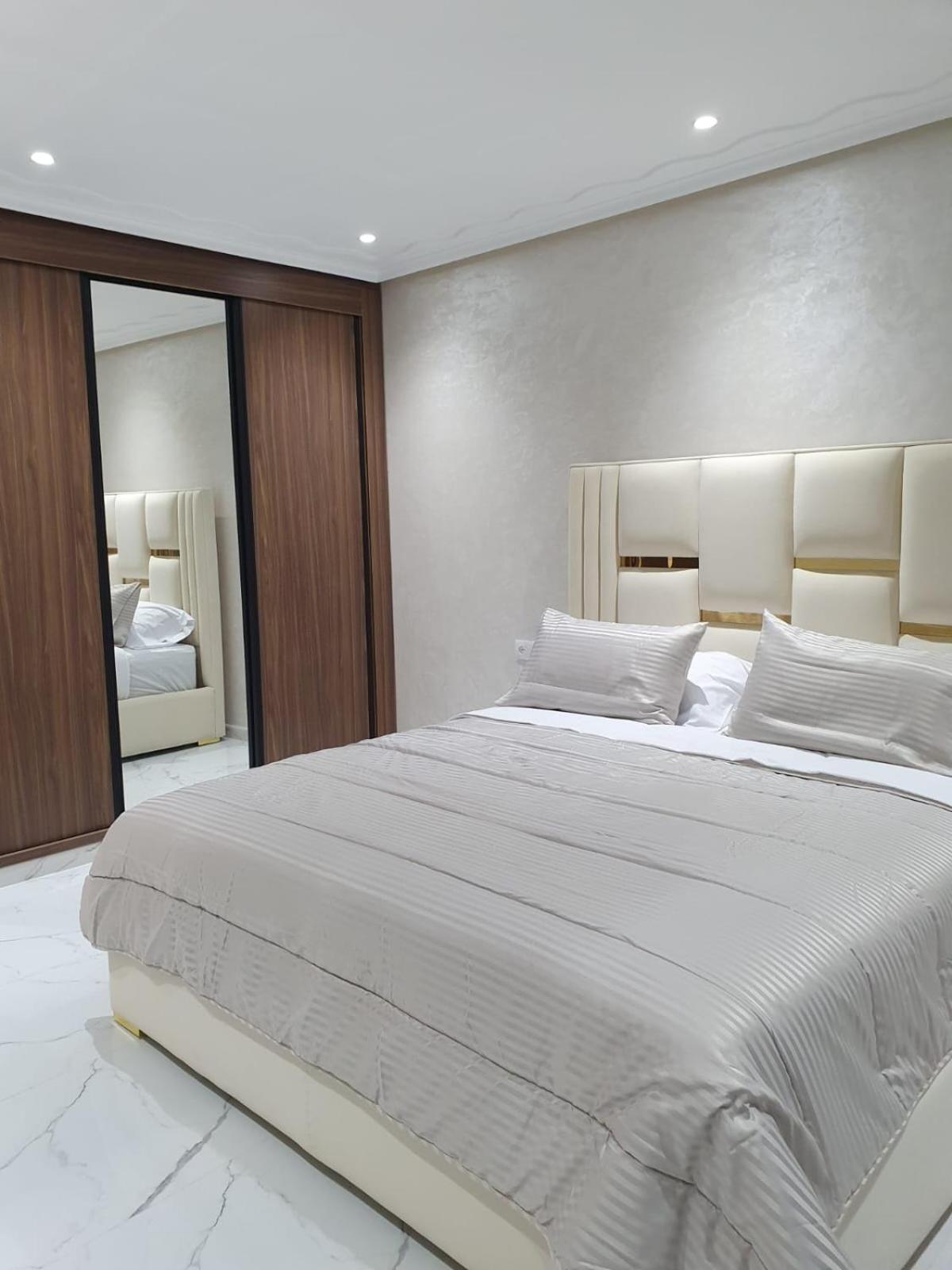 Le Select Appartement Nador Exterior foto